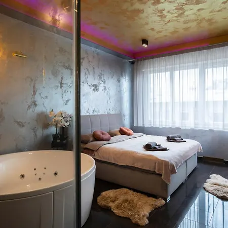 Luxor,Luxury,Jacuzzi,Main Square Zagreb Exterior photo