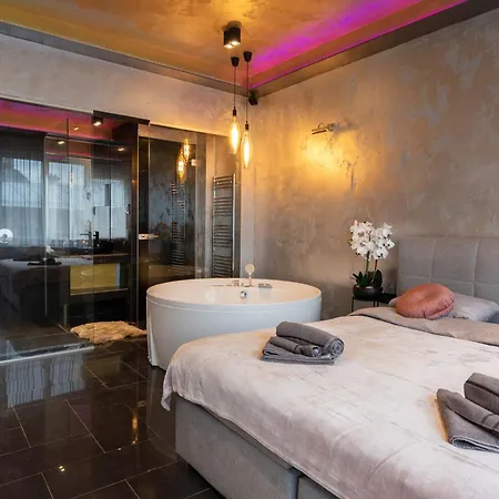 Luxor,Luxury,Jacuzzi,Main Square Zagreb Exterior photo