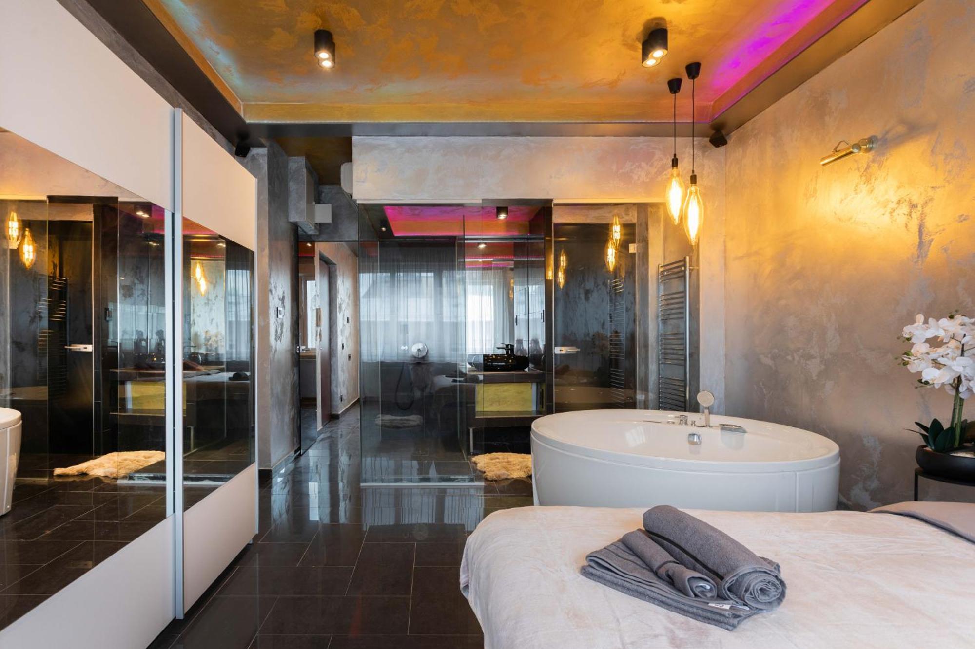Luxor,luxury,jacuzzi,main Square *